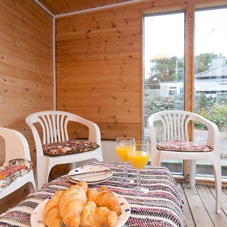 Pass The Keys Comfortable Stone Built Cottage In Menai Bridge Eksteriør bilde